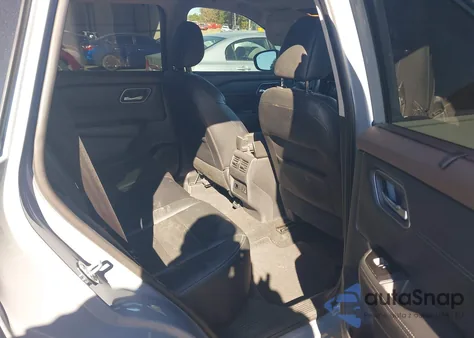 2021 Nissan Rogue Sl Fwd z USA, uszkodzony, nr VIN 5N1AT3CAXMC739989